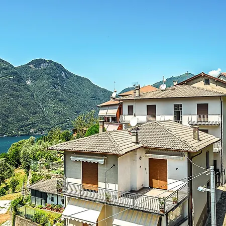 New Duplex With View, 2 Terraces Appartement Nesso