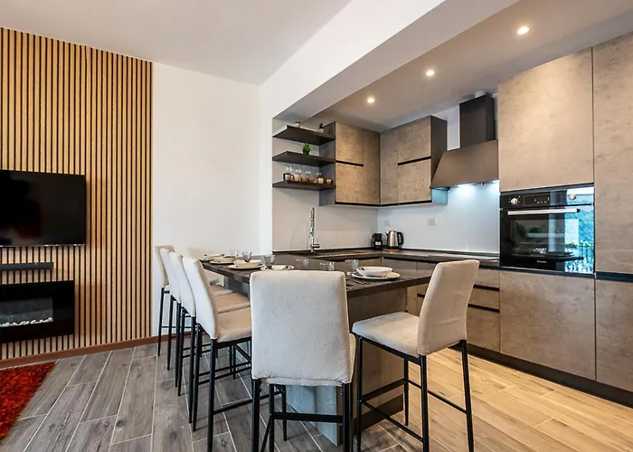 New Duplex With View, 2 Terraces Διαμέρισμα