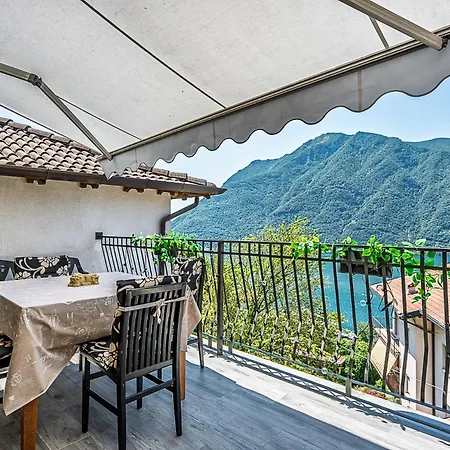 New Duplex With View, 2 Terraces Appartement *