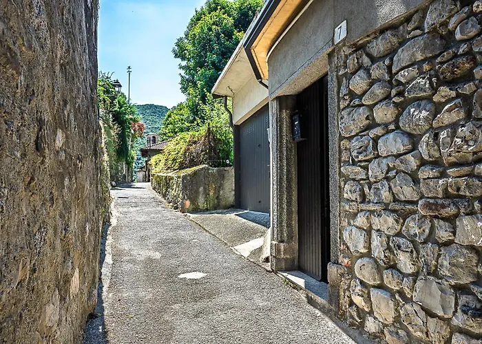 New Duplex With View, 2 Terraces *